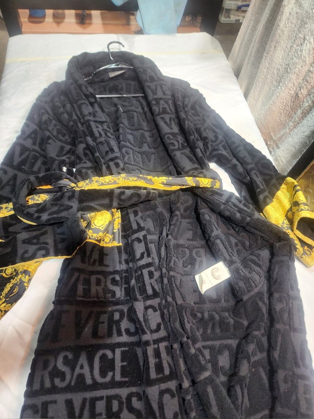 Versace Robe - Picture 2 of 2